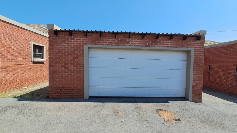 2 Bedroom Property for Sale in Parys Free State